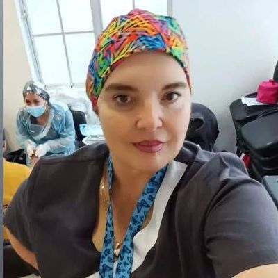 Dra. Laura Cárdenas – Clínica Vitalis | Caso de éxito MICHI IA